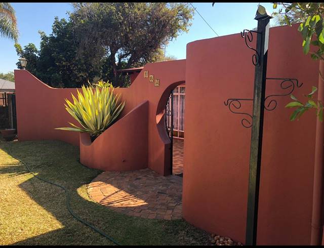 4 BEDROOM HOUSE SOLD IN SINOVILLE
